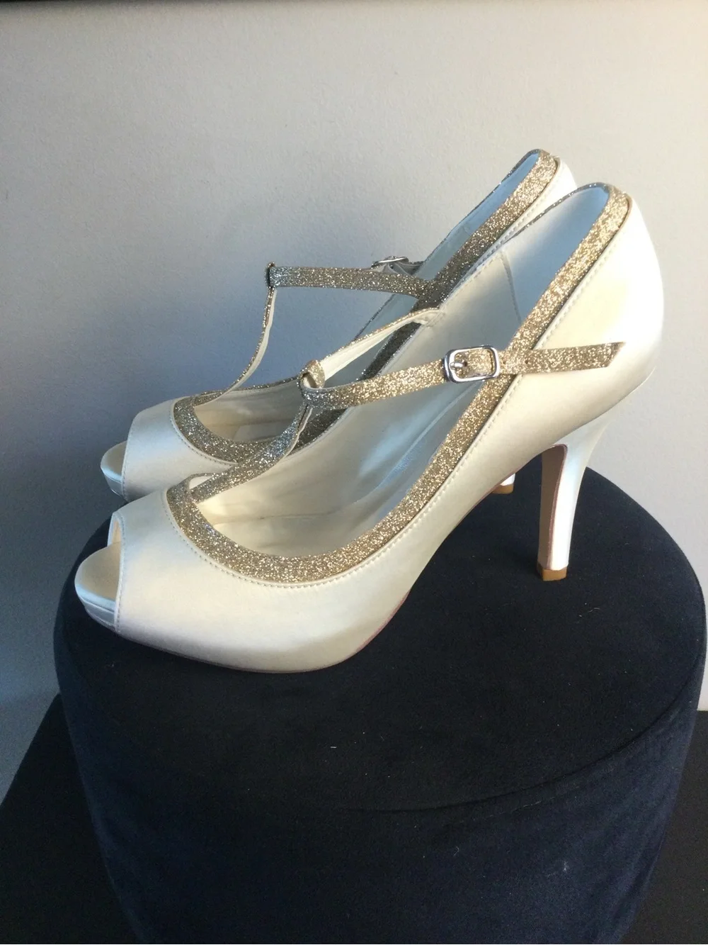 Elegant Ivory Peep-Toe T-Strap Heels with Gold Glitter Trim
